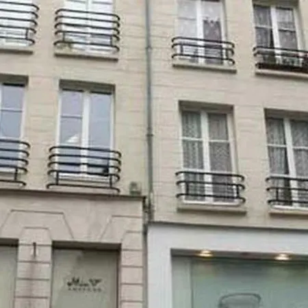 65-French Cancan St Denis-2